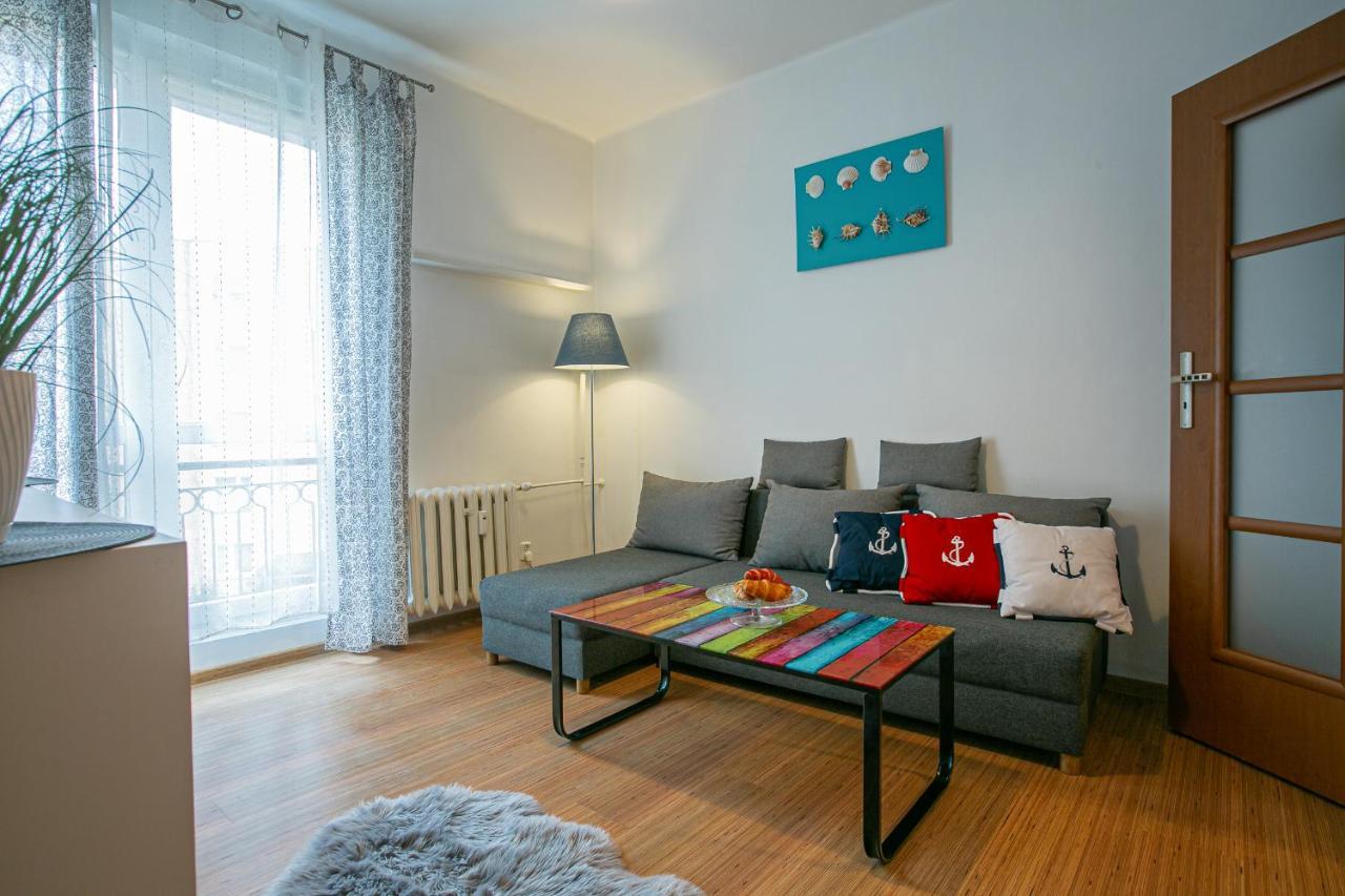 Apartament W Centrum VI Apartamento Ustka Exterior foto